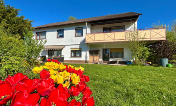 Mittelpunkt für die Familie mit Garten, Garage und Einlieger-Wohnung, 97688 Bad Kissingen, Einfamilienhaus