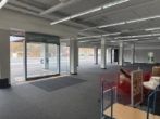 Eingangsbereich - Stark frequentierte Ladenfläche mit großer Fensterfront