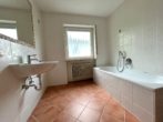 Bad - Koffer packen und einziehen! Gepflegte 4-Zimmer-Wohnung mit Balkon in schöner Lage von Bad Bocklet