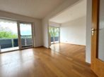 Wohnraum b - Koffer packen und einziehen! Gepflegte 4-Zimmer-Wohnung mit Balkon in schöner Lage von Bad Bocklet