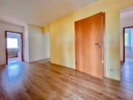 Diele b - Koffer packen und einziehen! Gepflegte 4-Zimmer-Wohnung mit Balkon in schöner Lage von Bad Bocklet